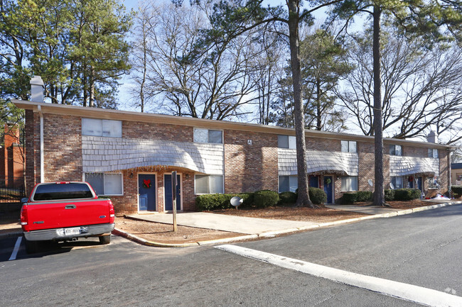 Building Photo - Southern Trace Apartments