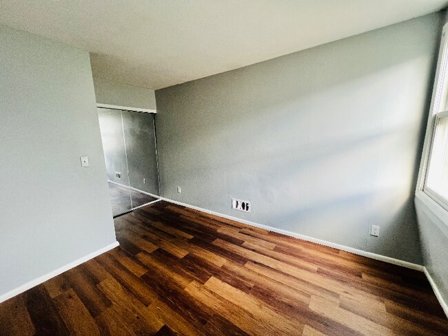 Building Photo - 8884 N 95th St