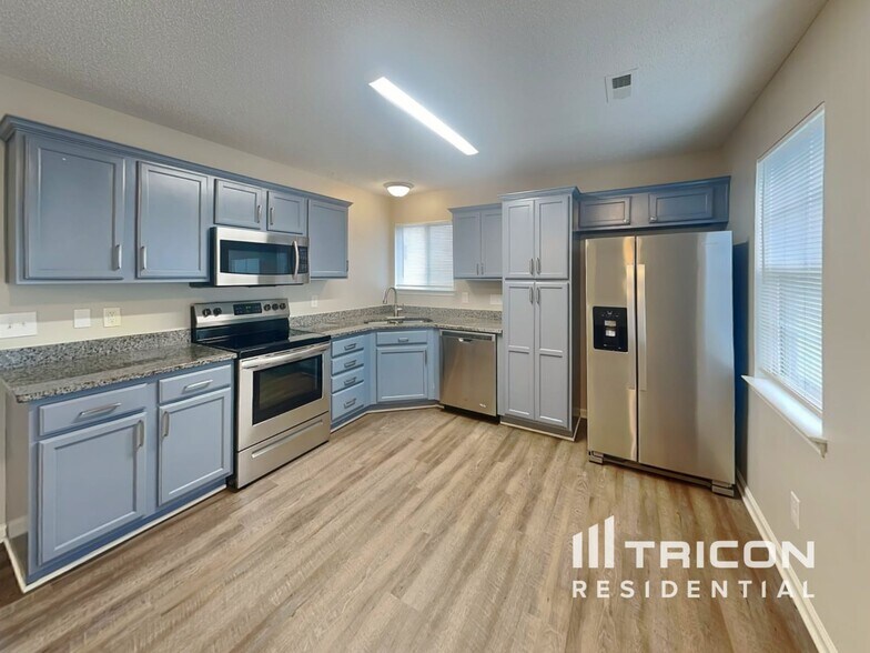 Building Photo - 9629 Green Apple Dr