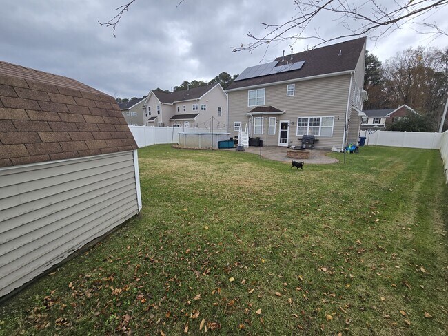 Building Photo - 2009 Breck Ave