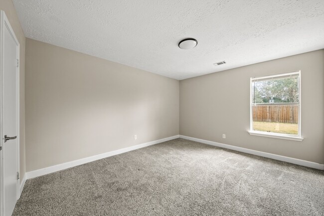 Building Photo - 7010 Pembrough Ln