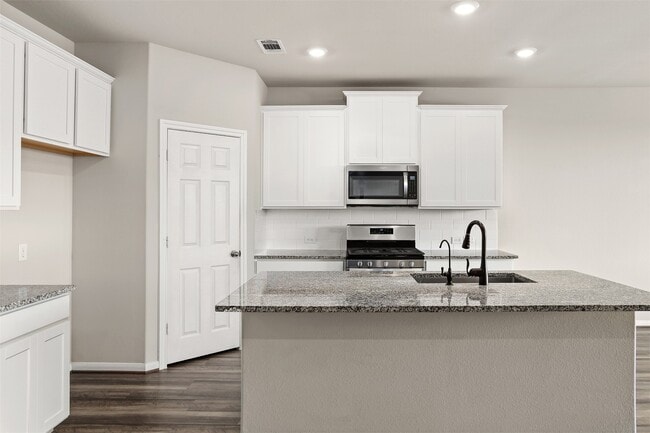 Building Photo - 13401 Emerald Mallard Dr