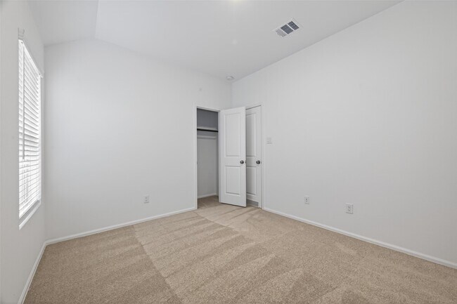 Building Photo - 3808 Moss Hl Rd