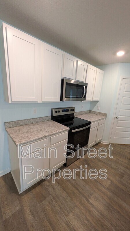 Building Photo - 10624 Queens Gate Cir