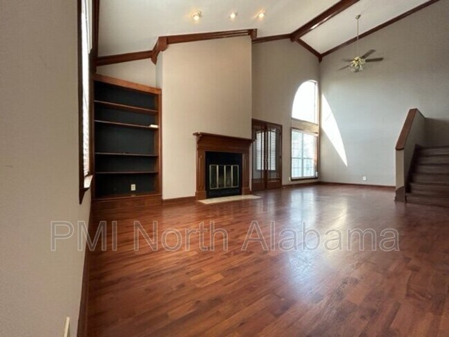 Building Photo - 1023 Stones Throw Dr NW