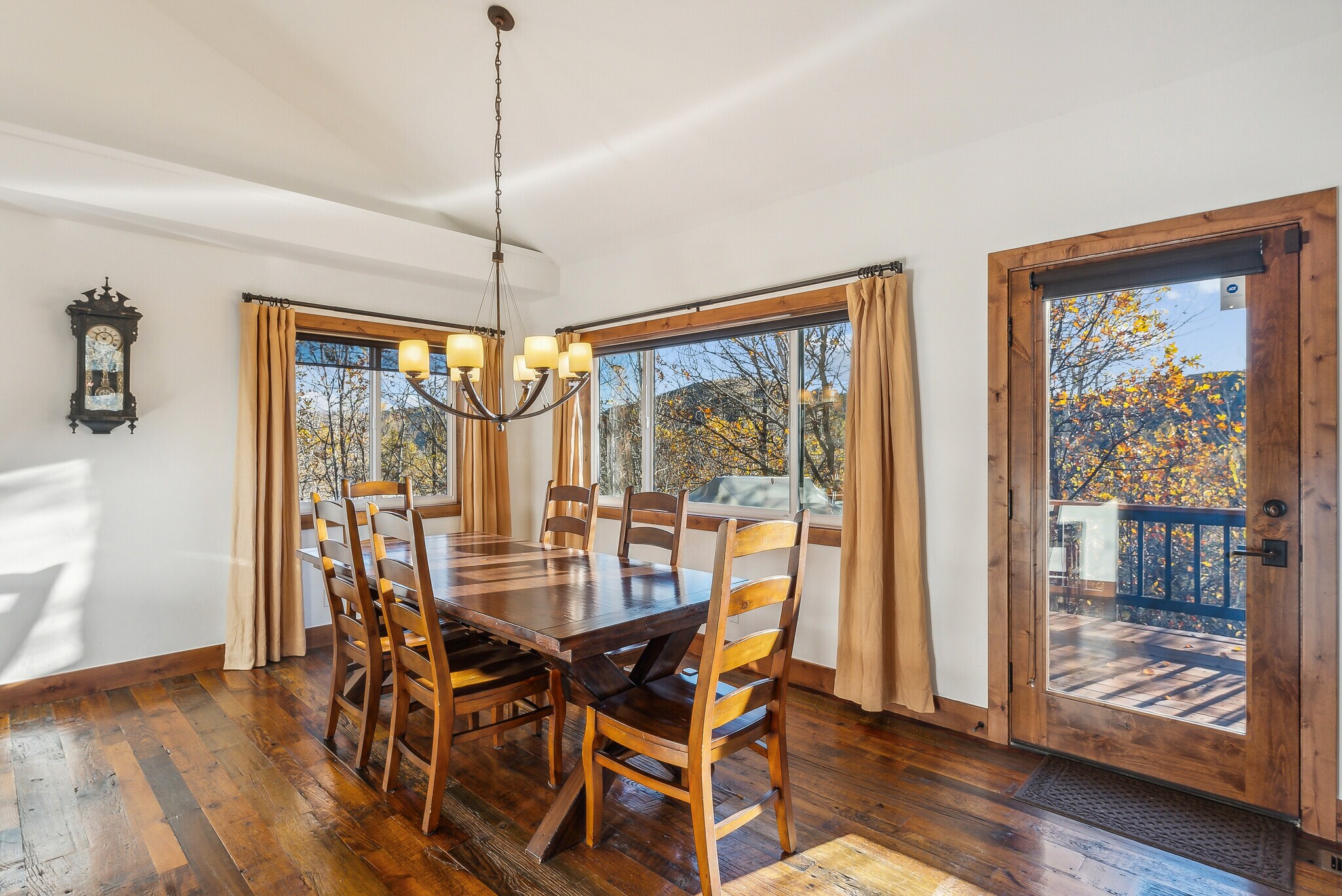 Building Photo - 7240 Buckboard Dr
