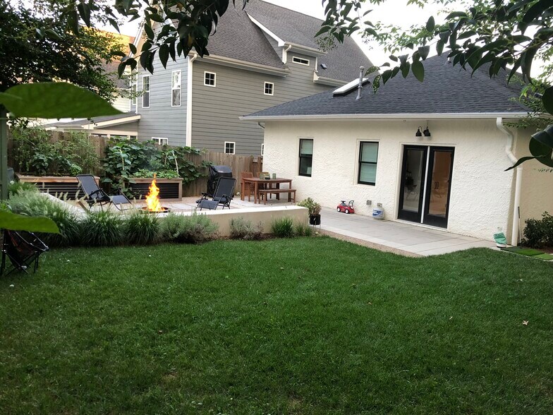 Primary Photo - 507 Pace St