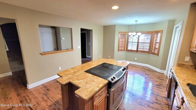 Building Photo - 2577 Sykes Creek Dr
