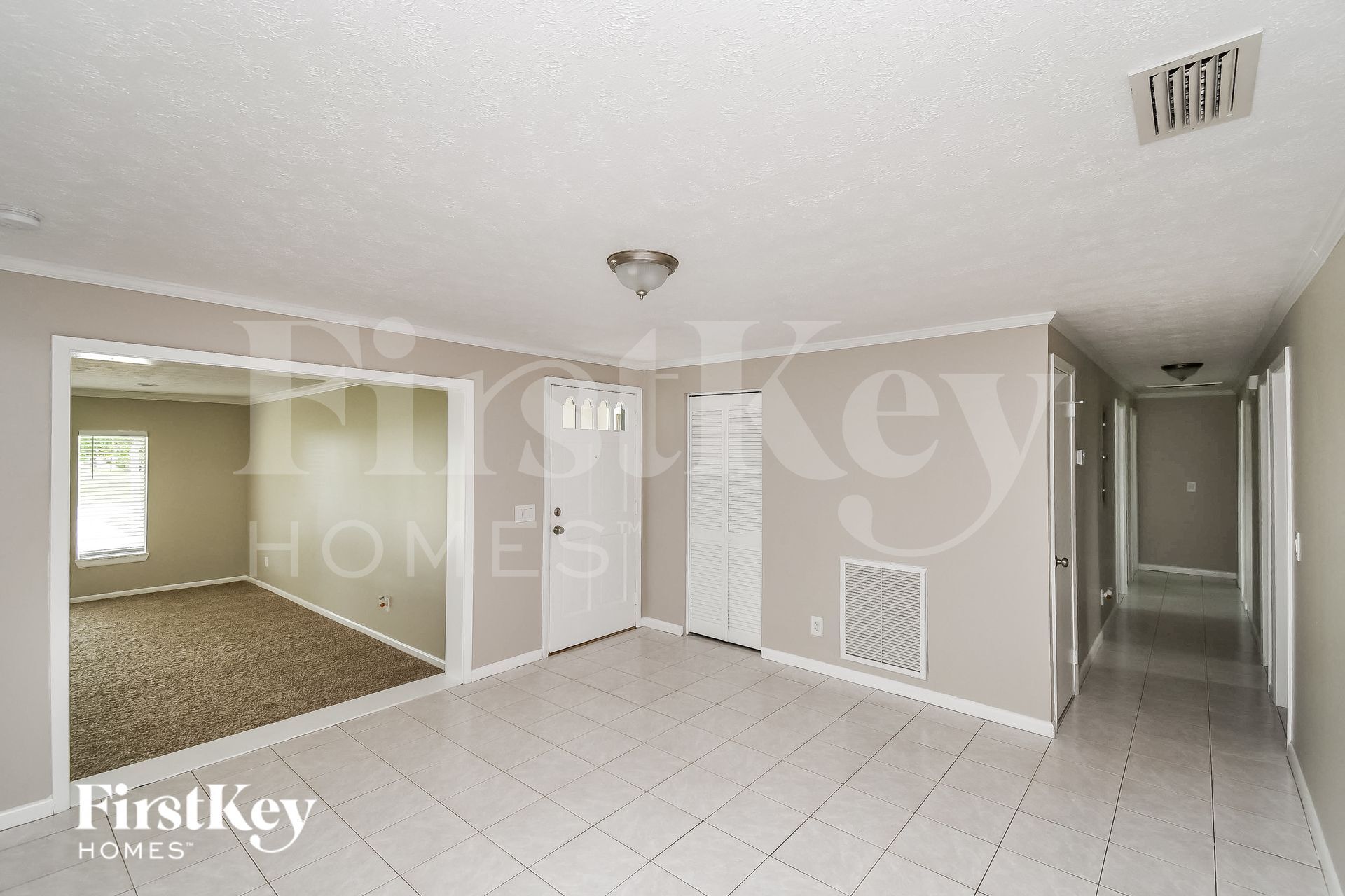 Building Photo - 3572 Fortuna Dr