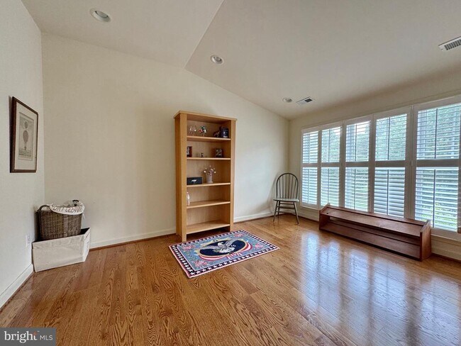 Building Photo - 11660 Bachelors Hope Ct