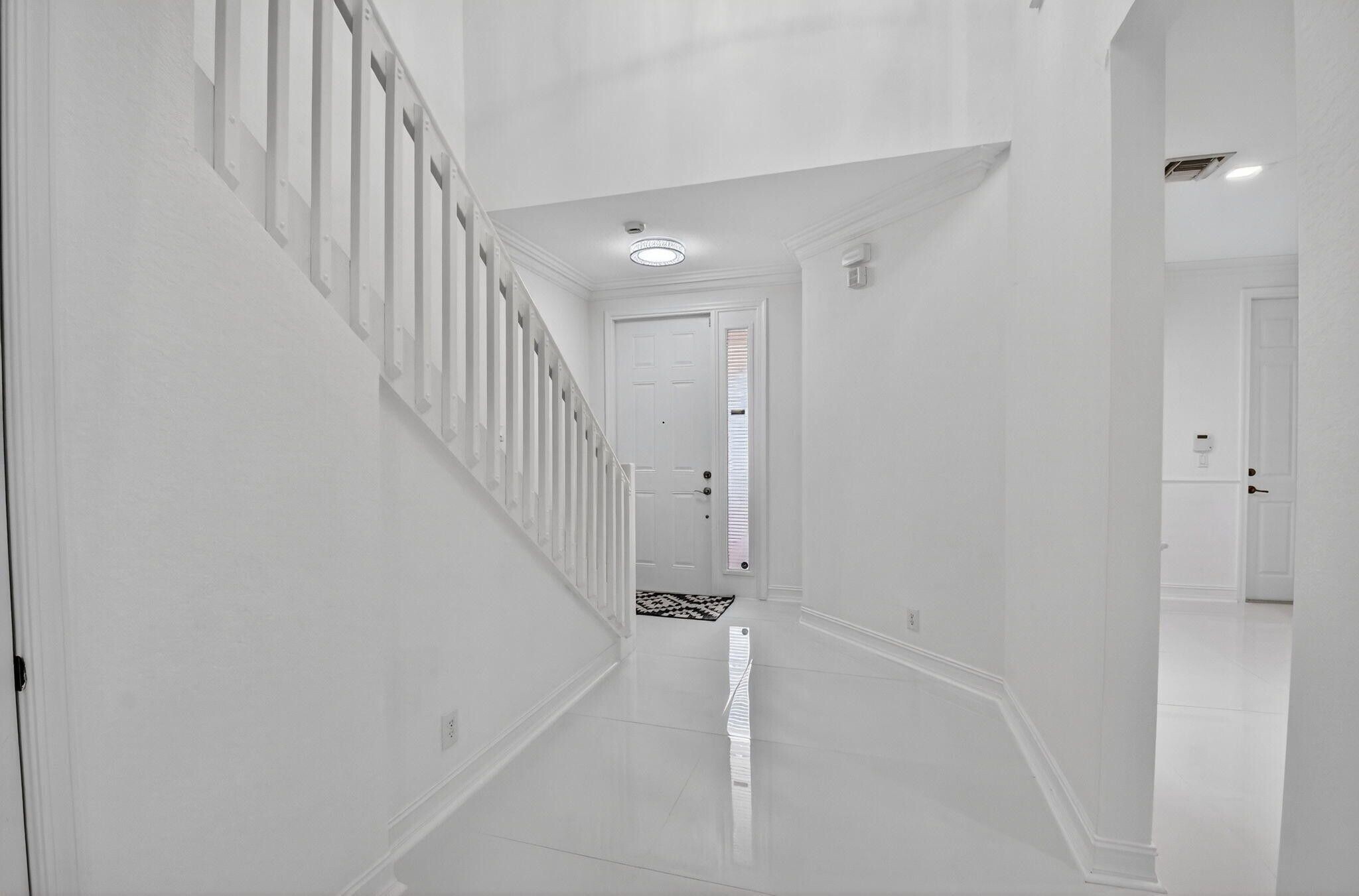 Building Photo - 16081 Poppyseed Cir