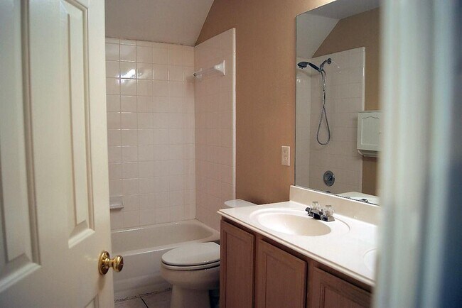 Building Photo - 3106 Scarlet Oak Cove