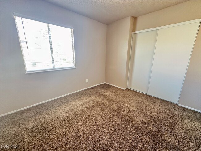 Building Photo - 6712 Reggie Cir