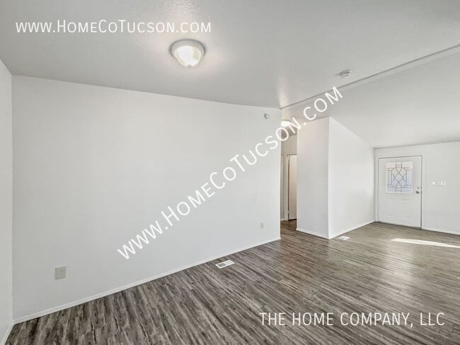 Building Photo - 3171 W Jusnic Cir