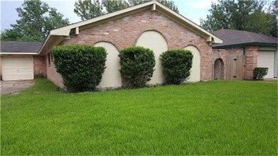 Building Photo - Cozy 4 bedroom/ 2 bath/2 car garage home in Briargate