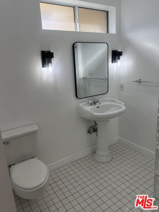 Building Photo - 8536 McConnell Ave