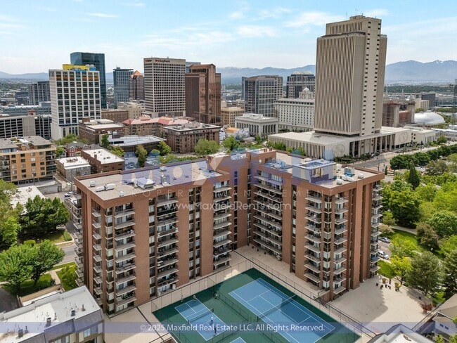 Building Photo - NEWLY REMODELED FLOORING!! Salt Lake City - Heart of Downtown - 2BD - 2BTH - 1GAR PARKING
