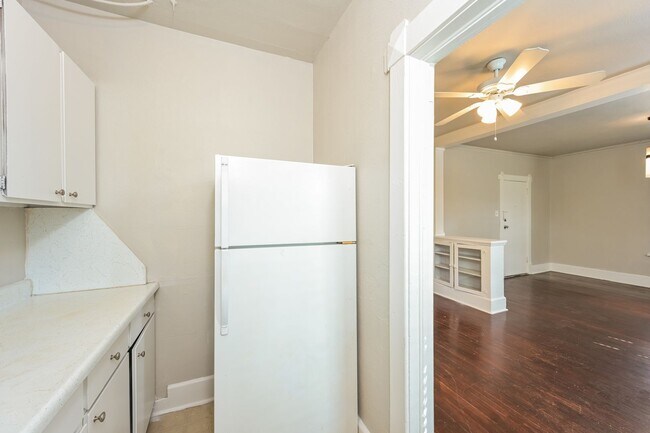 Building Photo - 3269 W Hayward Place