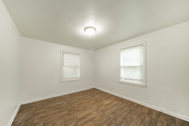 Building Photo - 4326 Crittenden Ave