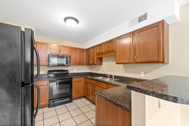 Building Photo - 545 Patriot Park Ct