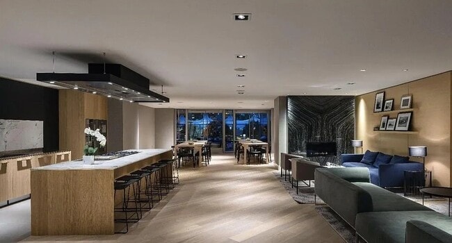 Building Photo - 333 Beale St