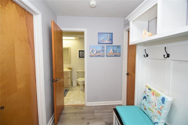 Building Photo - 18 Covington Ln