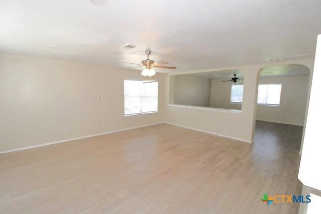Building Photo - 6401 Nessy Dr