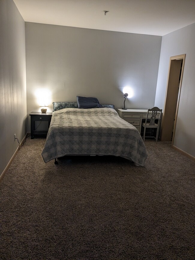 Building Photo - 233 St Helens Ave