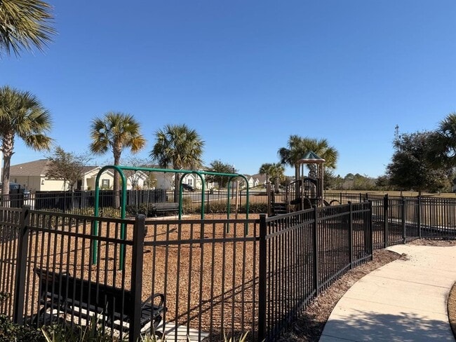 Building Photo - 9412 Revere Ave