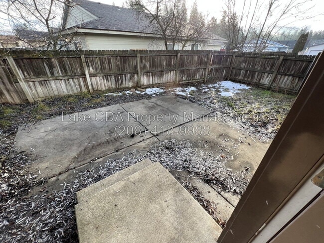 Building Photo - 202 Lava Ln