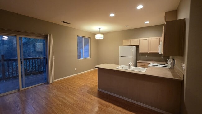 Building Photo - 15600 SW Talus Way