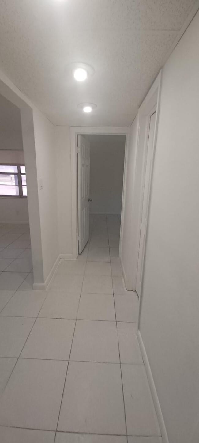 Building Photo - 1810 S 32nd St