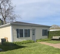 Building Photo - 73 C Chichester Ave