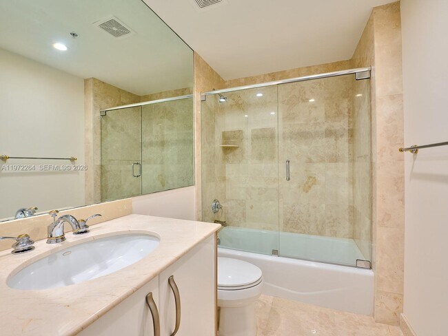 Building Photo - 2051 SE 3rd St