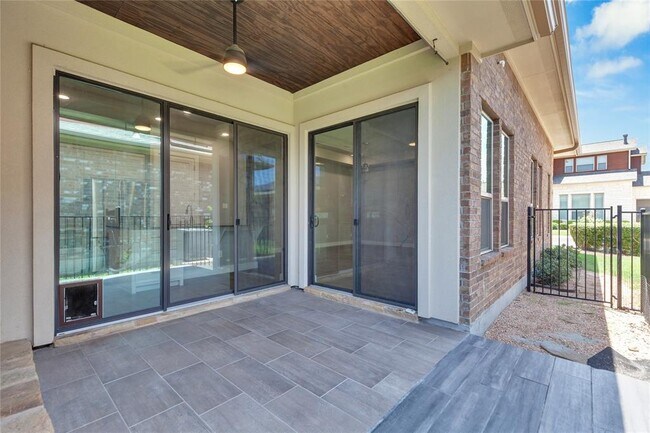 Building Photo - 1209 Sue Ann Rose Dr