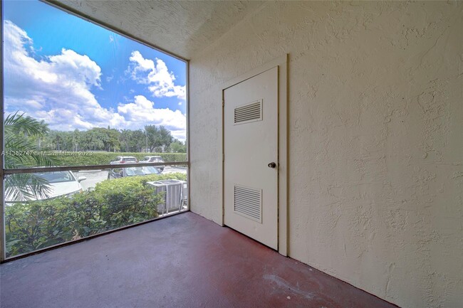 Building Photo - 15285 SW 107th Ln