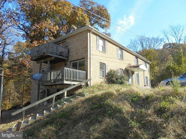 Building Photo - 51 Ed Turner Ln