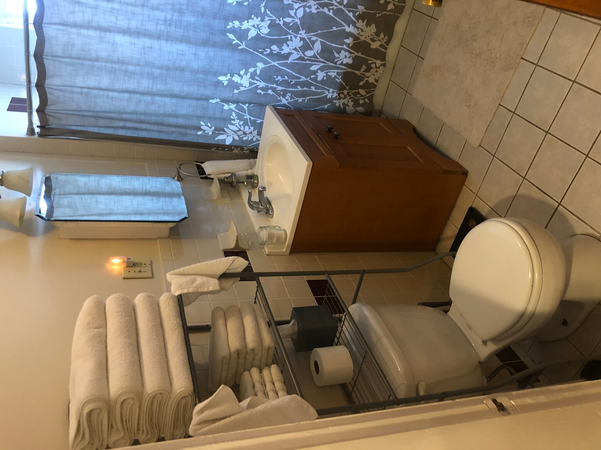 Building Photo - 112 Thurston St