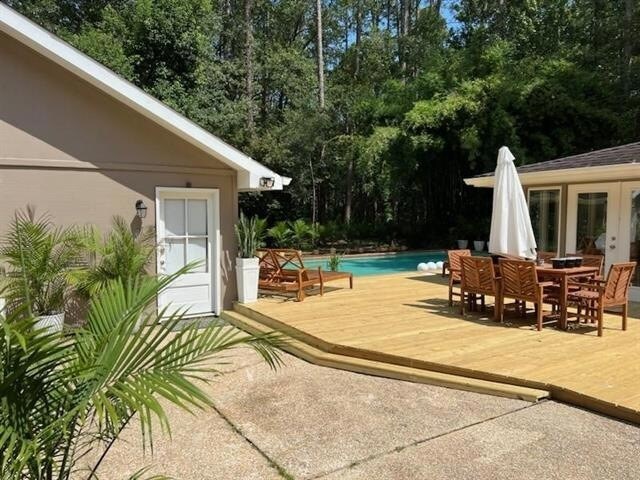 Building Photo - 104 Big Pine Dr