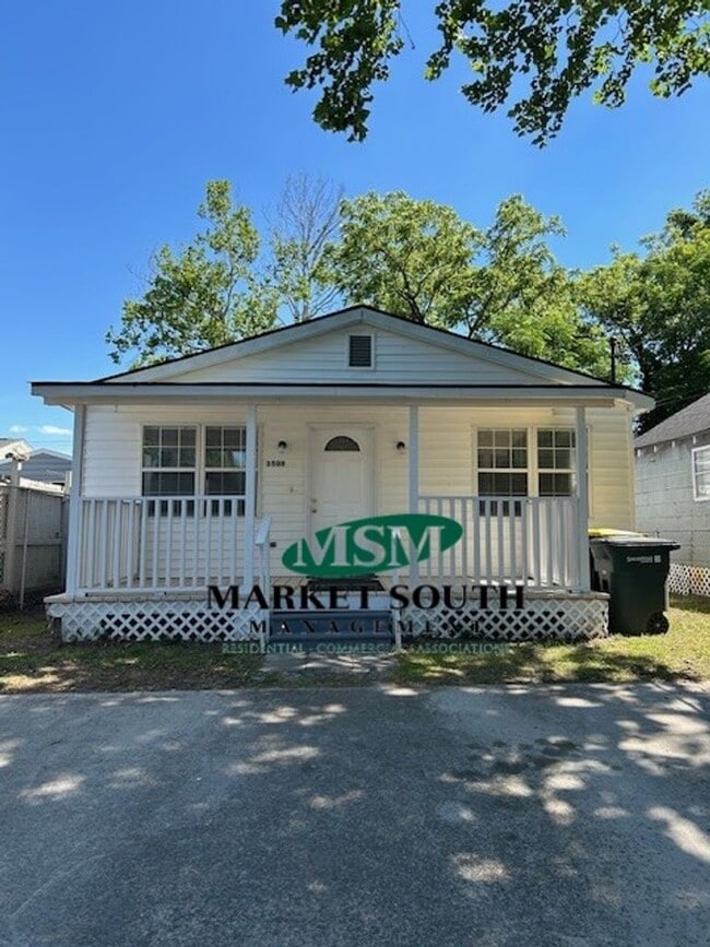 Building Photo - 3508 Haslam Ave