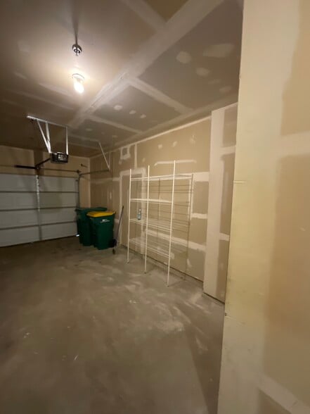 Building Photo - 29033 Whitby Dr