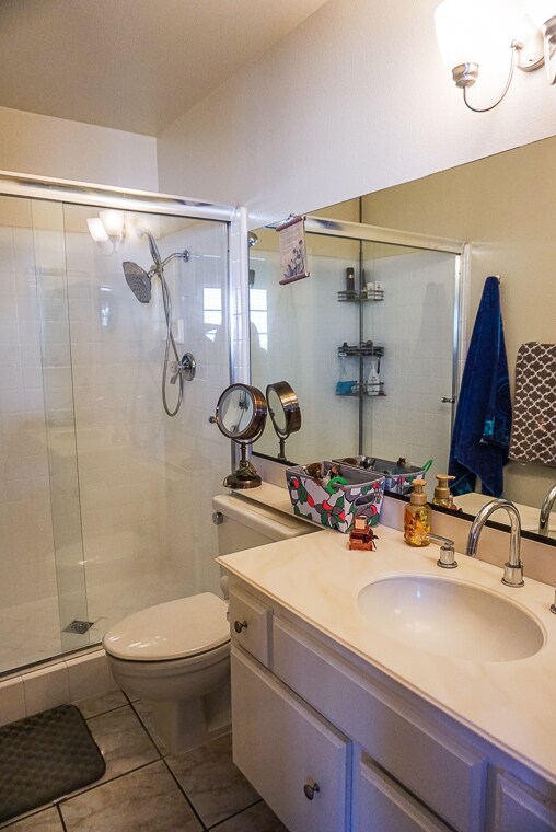 Building Photo - Beautiful 3 bed 2.5 bath Townhome in Orange