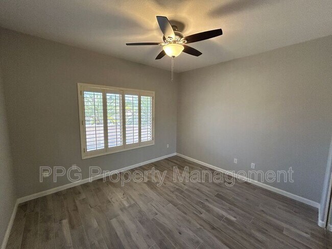 Building Photo - 16536 W Rock Springs Ln