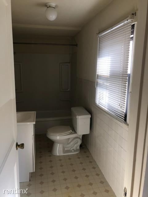 Building Photo - 2 br, 1 bath Apartment - 105E Grove City Road