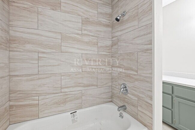 Building Photo - WHITEHAVEN GEM!!!! SECTION 8 WELCOMED !!!