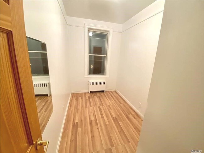 Building Photo - 36-21 Ditmars Blvd