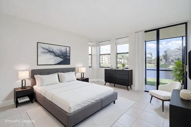 Building Photo - 1238 S Military Trail