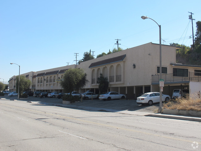 Building Photo - Ramona Garden Apartments
