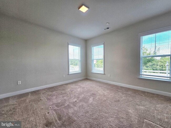 Building Photo - 17235 Branched Oak Rd