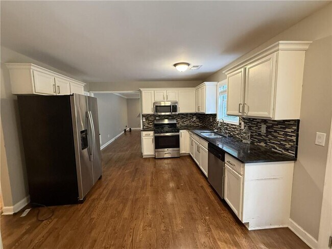 Building Photo - 944 Crossing Rock Dr